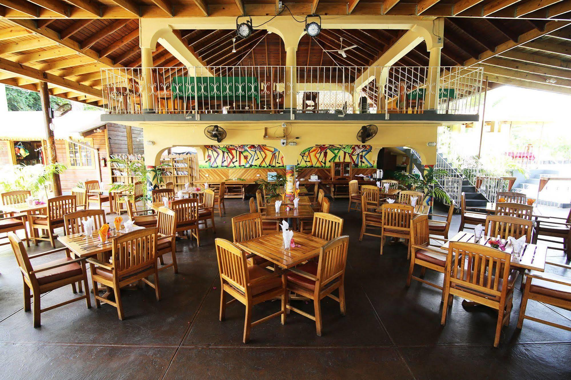 Seastar Inn Negril Buitenkant foto