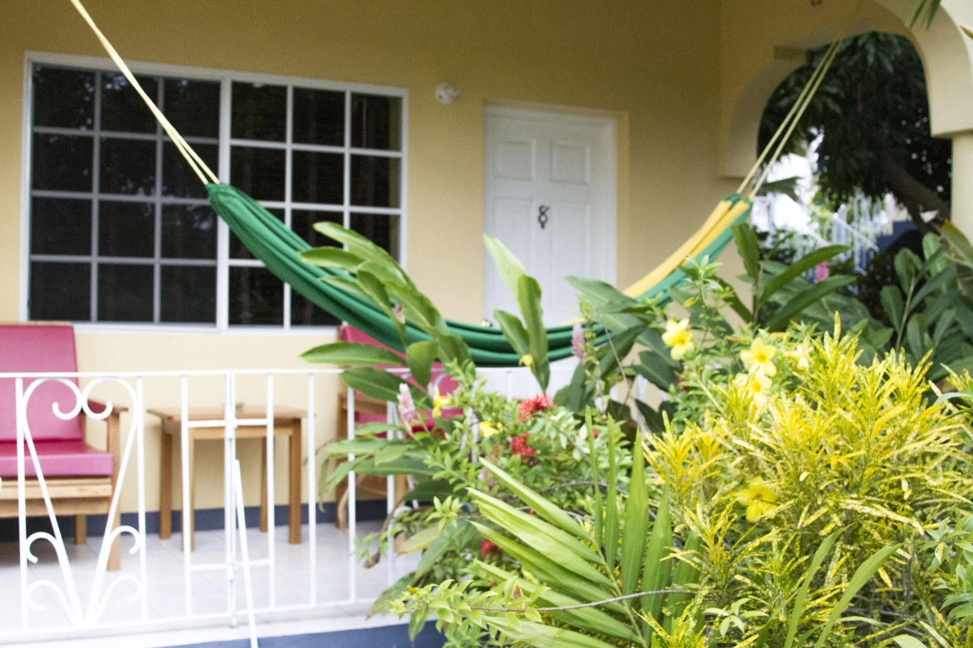 Seastar Inn Negril Buitenkant foto