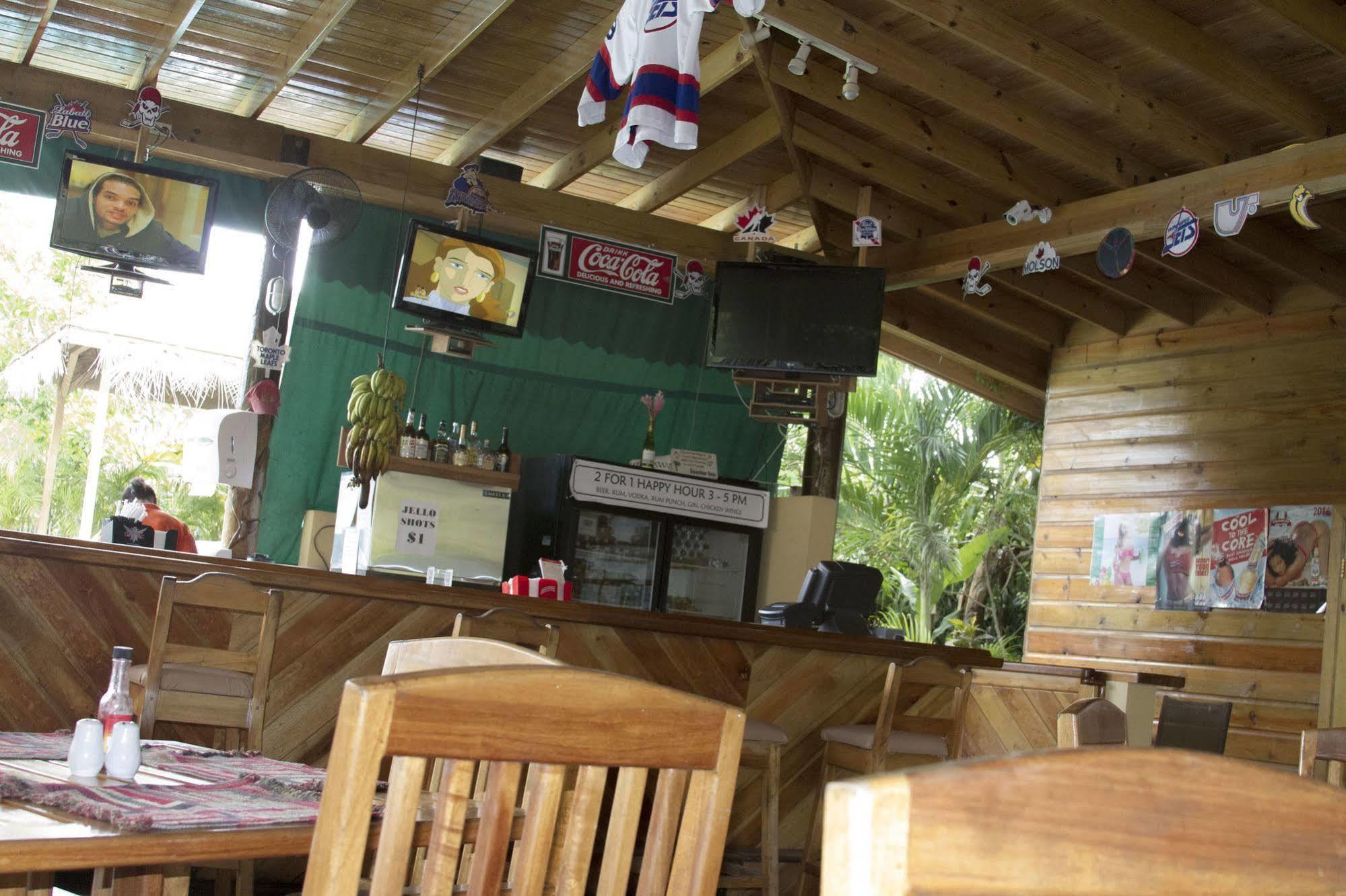Seastar Inn Negril Buitenkant foto